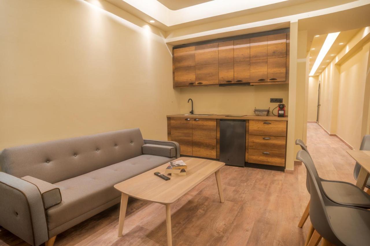 Seven Keys Luxury Suites Achílleion Exteriör bild