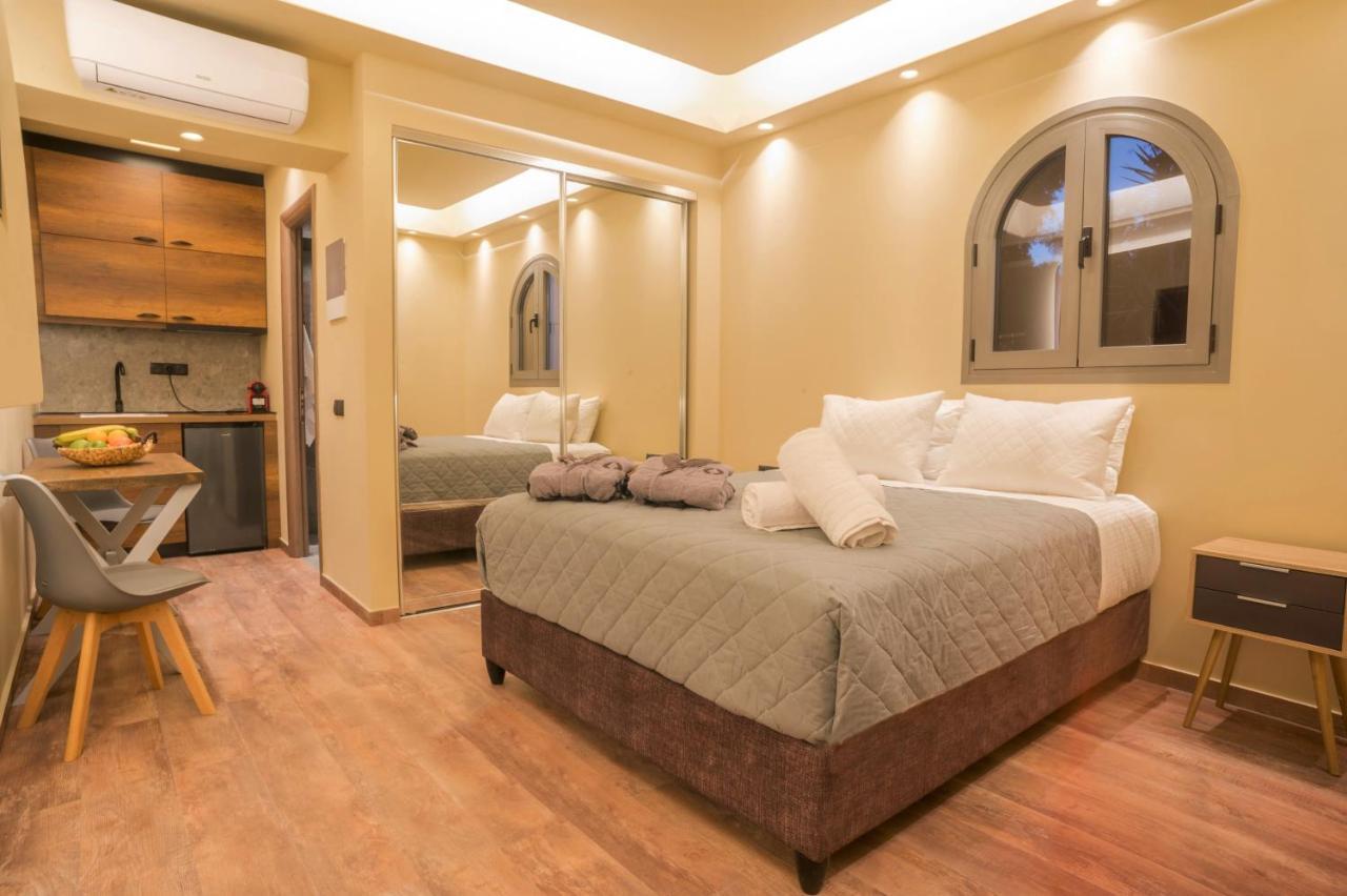 Seven Keys Luxury Suites Achílleion Exteriör bild