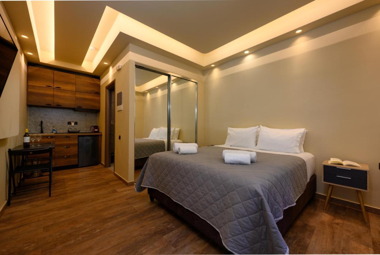 Seven Keys Luxury Suites Achílleion Exteriör bild