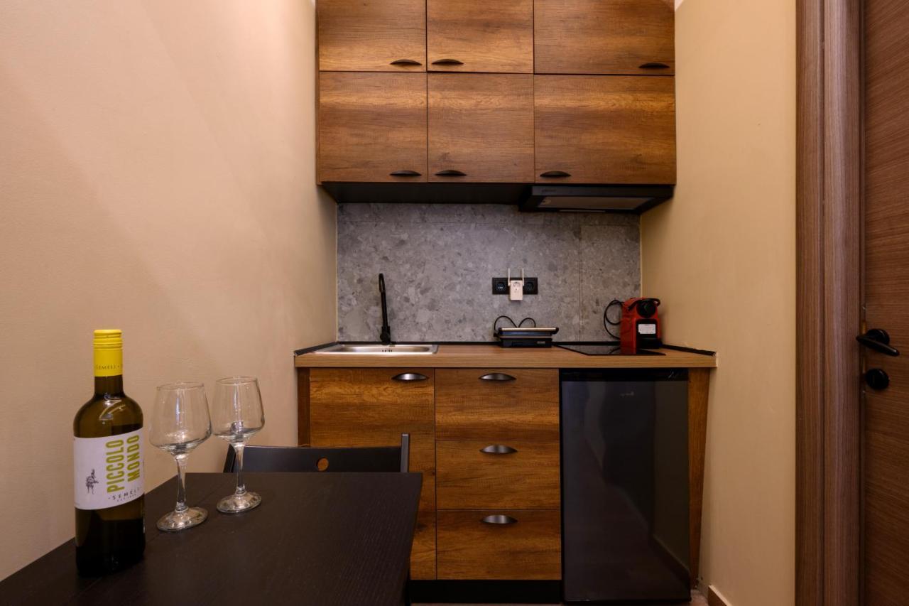 Seven Keys Luxury Suites Achílleion Exteriör bild