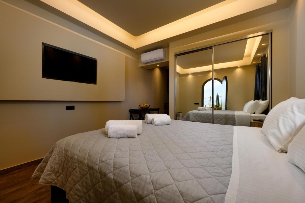 Seven Keys Luxury Suites Achílleion Exteriör bild