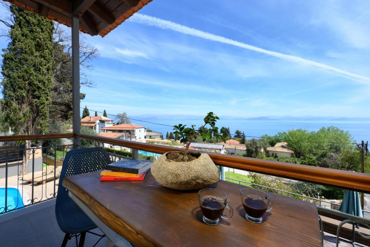 Seven Keys Luxury Suites Achílleion Exteriör bild