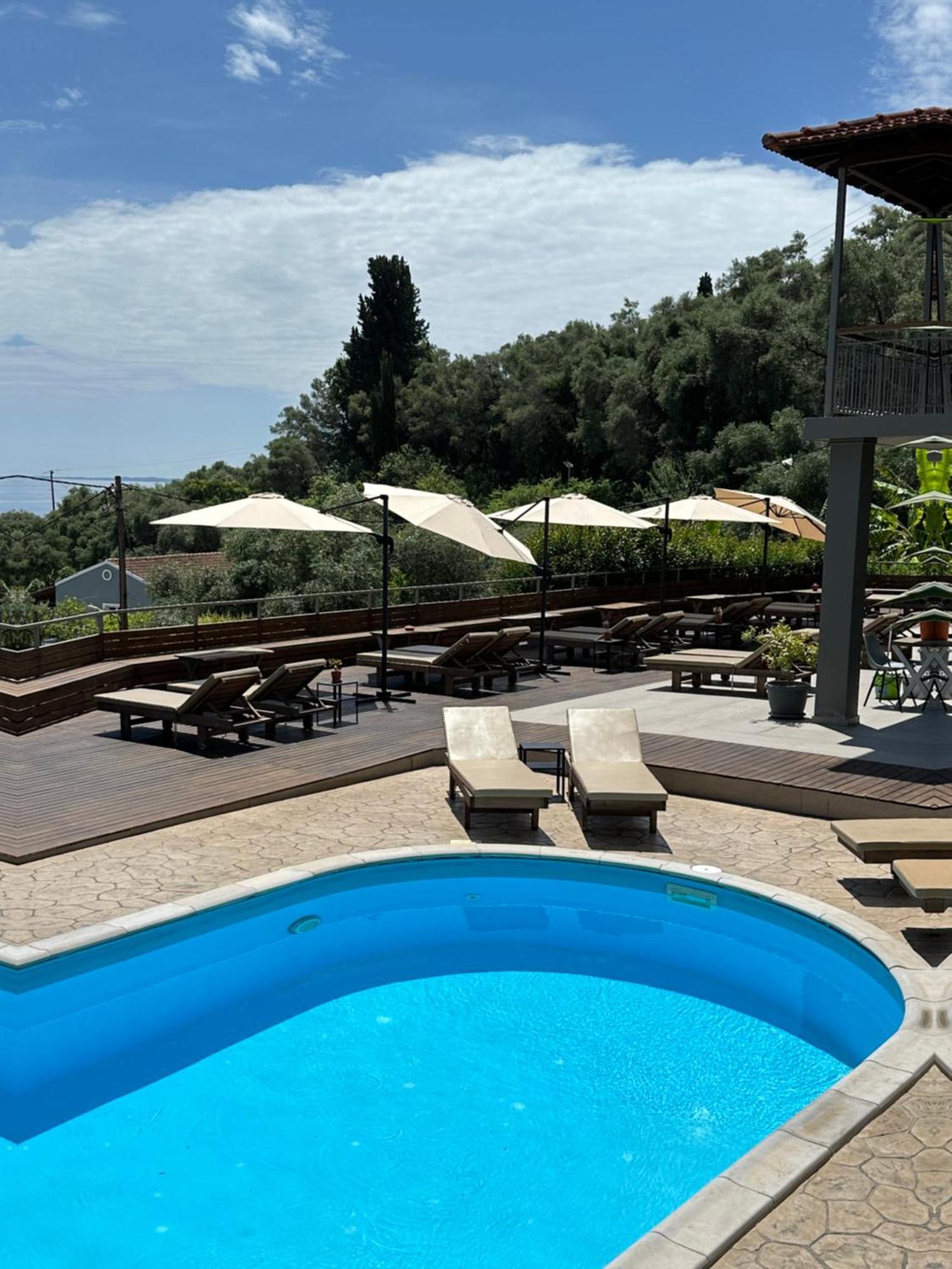 Seven Keys Luxury Suites Achílleion Exteriör bild
