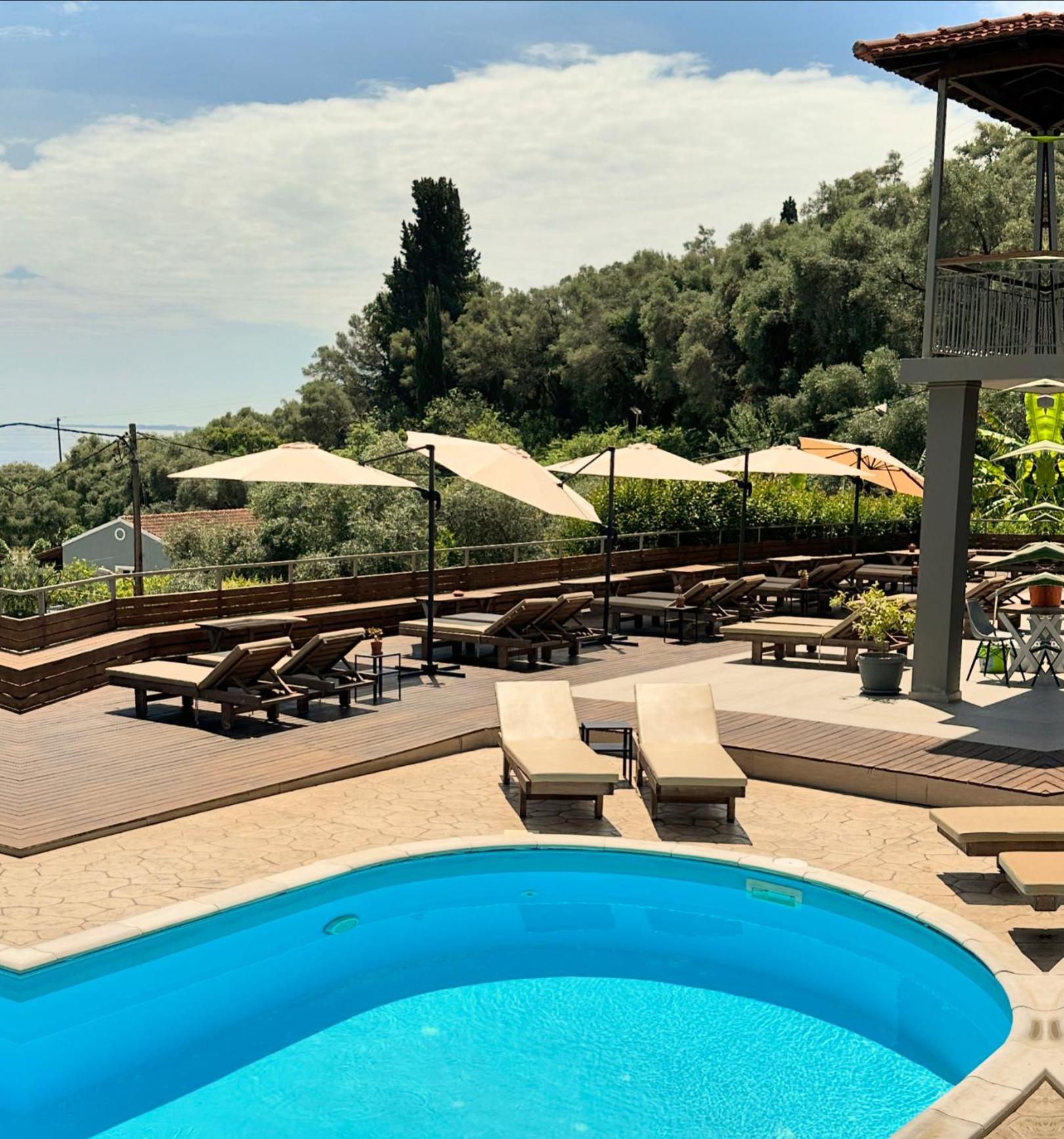 Seven Keys Luxury Suites Achílleion Exteriör bild